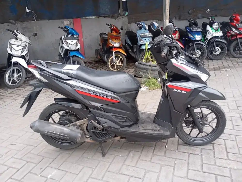 [PROMO] Honda Vario 125 LED old Tahun 2017 Surat Komplit