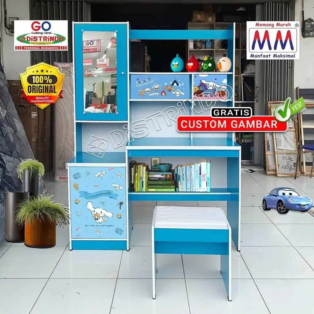 Meja Belajar Anak + Rias Gambar Hello Kitty Ada Lemari Komplit Tempat