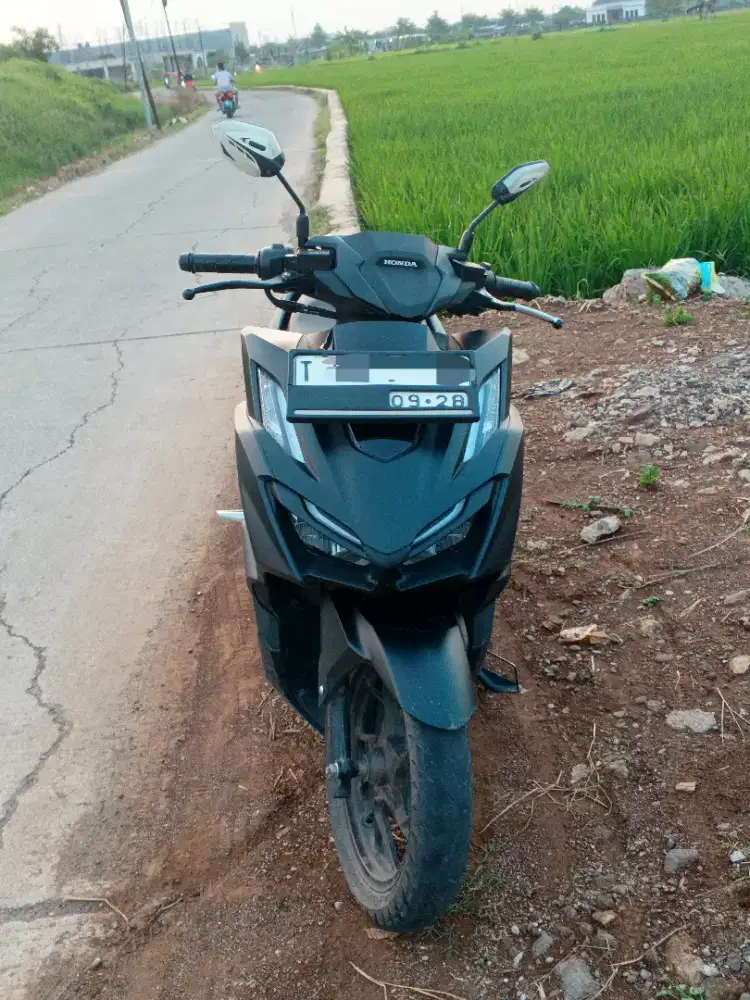 Di jual motor pribadi vario 160 ABS 2023