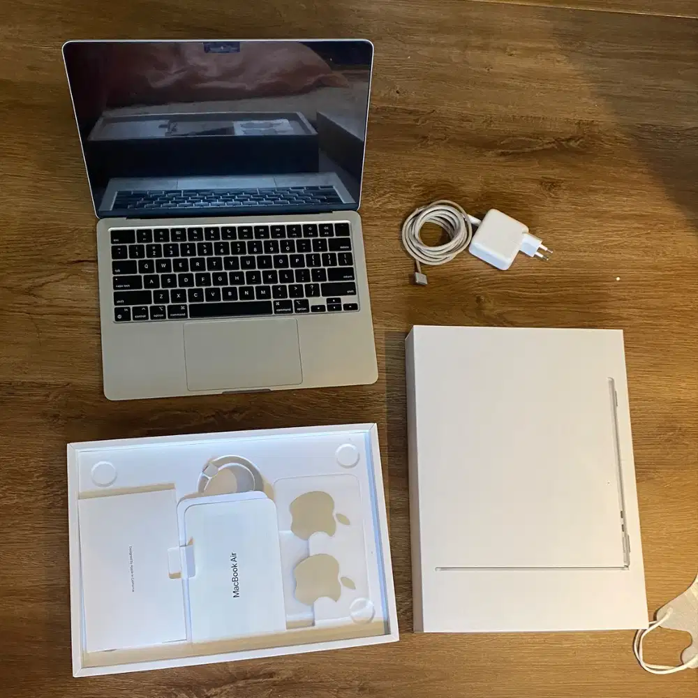 Macbook Air M2 8/256 13inch Silver