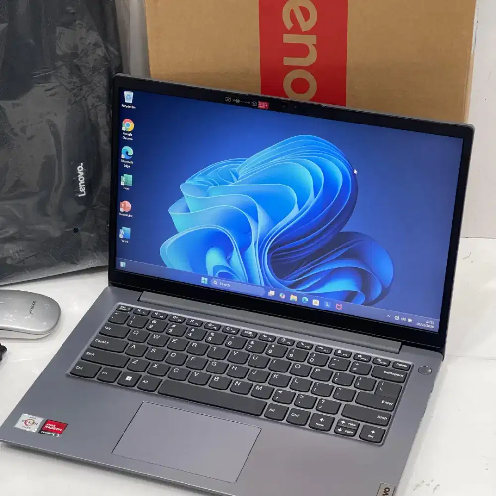 Laptop Lenovo V14G4 AMN AMD Athlon Silver 7120U Like New