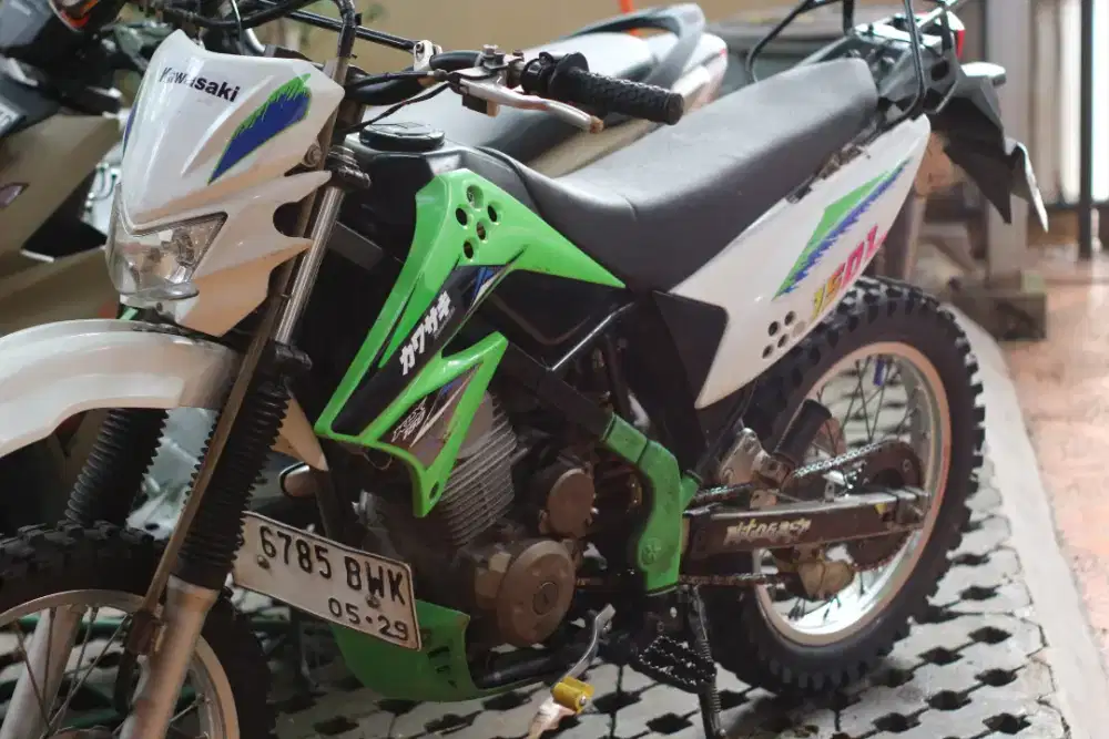 DIJUAL KLX 150 tahun 2009