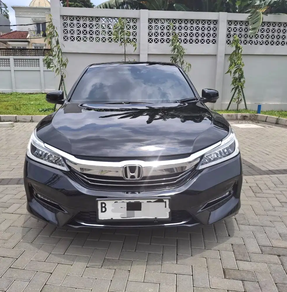 Honda Accord 2.4 VTIL AT 2017 Hitam