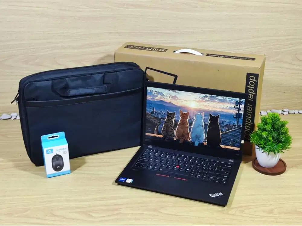 Lenovo Thinkpad P14S Ci7 GEN11 RAM 8 GB SSD 256 GB