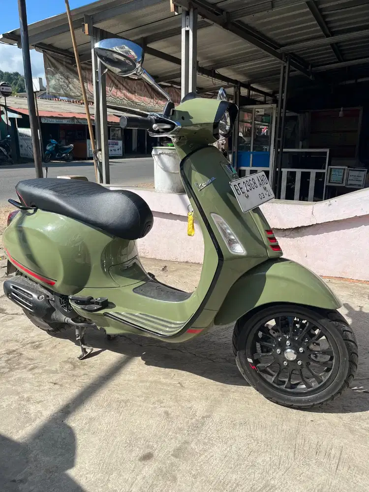 Vespa iget 150 abs