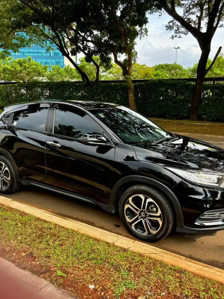 HRV SE 2019  - TERAWAT, TANGAN 1 - JUAL CEPAT .