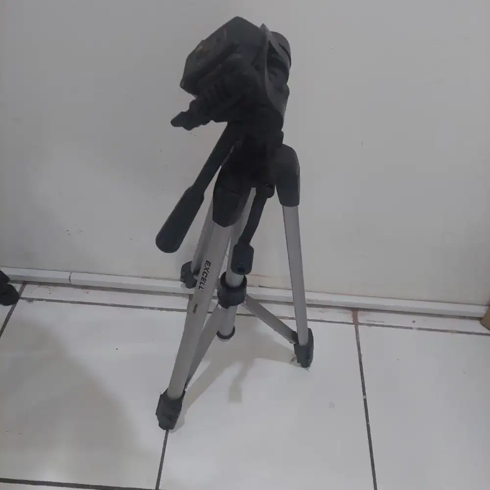 Tripod silver bagus