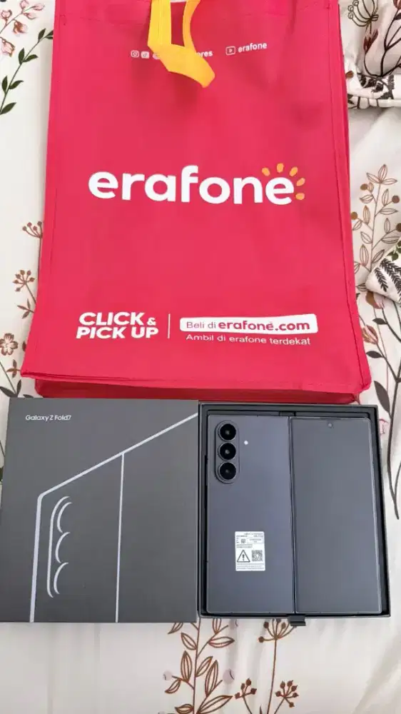 Samsung z fold 7 512 GB hitam