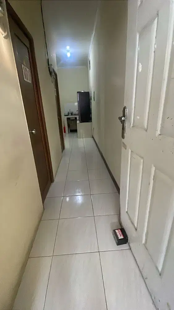 DISEWAKAN KOS PER KAMAR LENGKAP CENDRAWASIH CENGKARENG JAKARTA BARAT