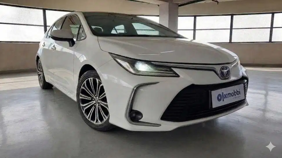 [OLXmobbi] TDP 17JT Toyota Corolla Altis 1.8 V Bensin-AT 2022 Hitam