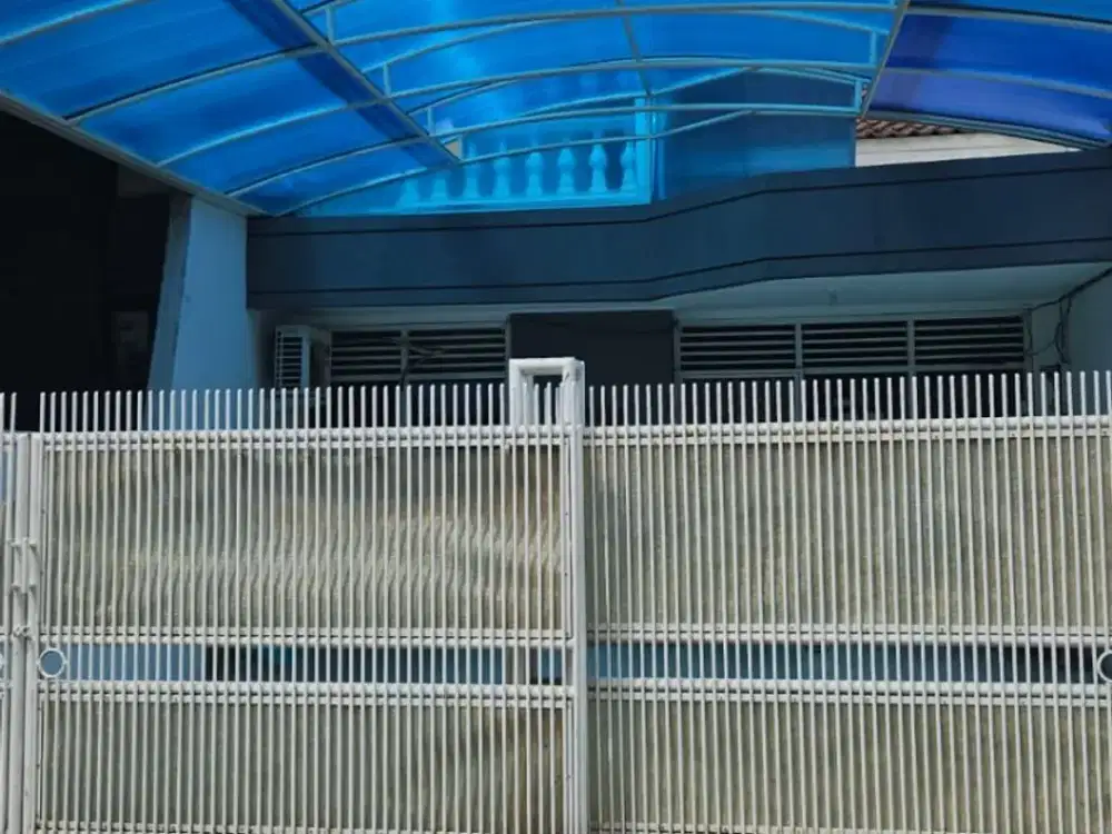 DISEWAKAN RUMAH RAPIH SIAP HUNI BELAKANG MALL KELAPA GADING KELAPA PUAN JAKARTA UTARA