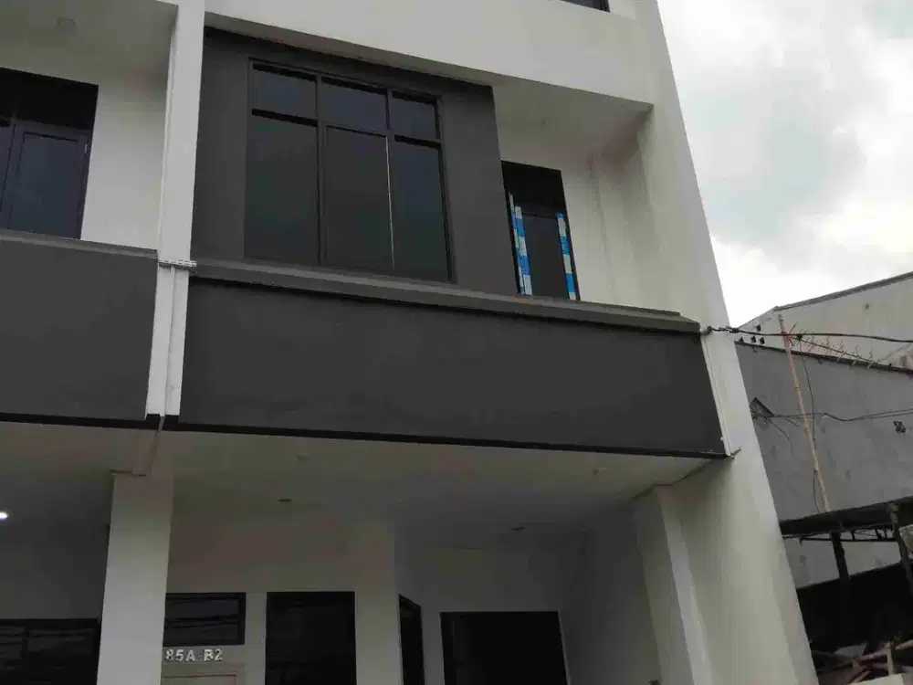 Rumah baru siap huni dekat kantor Pelni Kemayoran