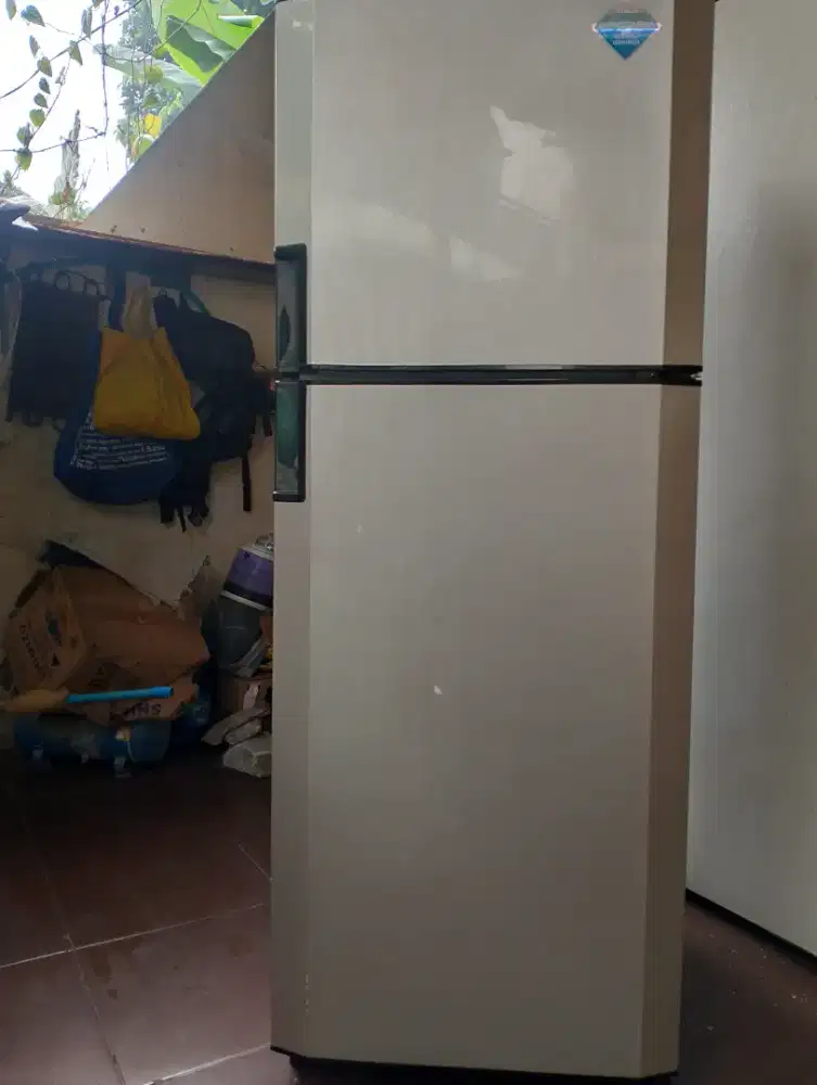 kulkas Sanken 2 pintu