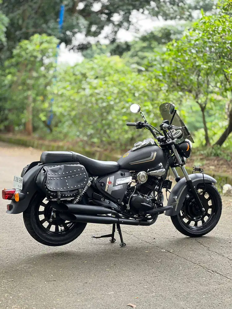 LOOK VINTAGE! BENELLI MOTOBI 200 EFI 2022 HITAM KM 2K KAYAK BARU