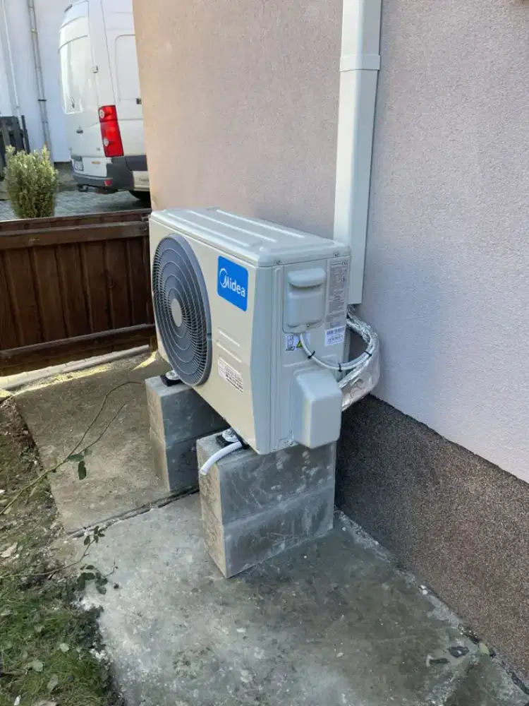 Jasa service AC panggilan bongkar pasang AC service kulkas bergaransi