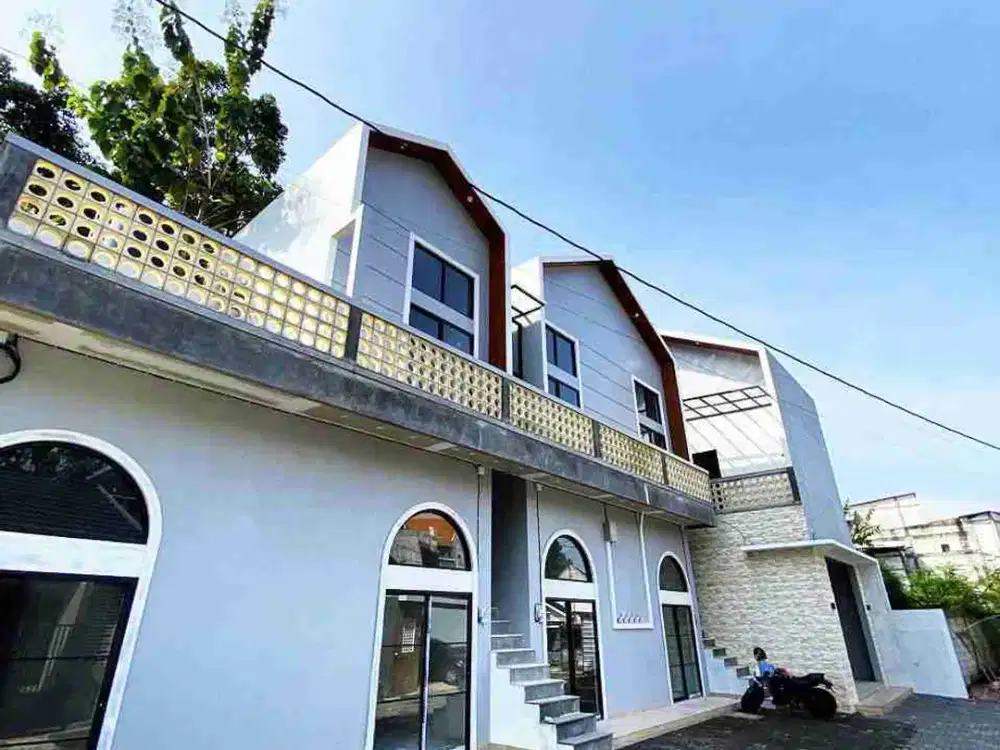 kost 2 lantai 10 kamar desain unik di belakang kampus UNS Mojosongo