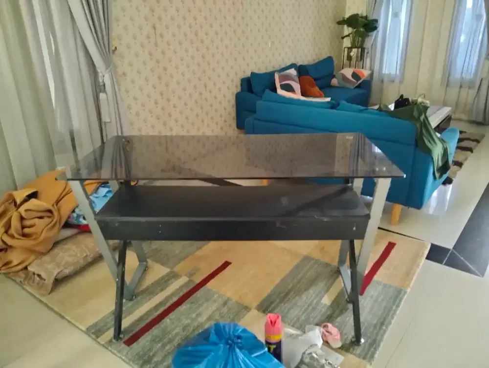 Meja Kantor|| seperti baru