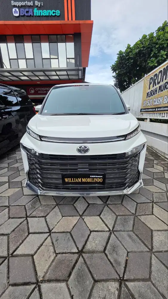 Toyota Voxy 2022 Bensin