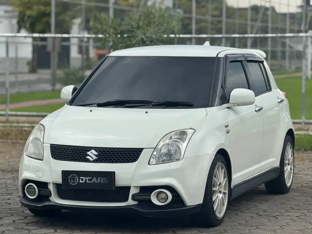 SUZUKI SWIFT GT3 2011 MATIC ISTIMEWA