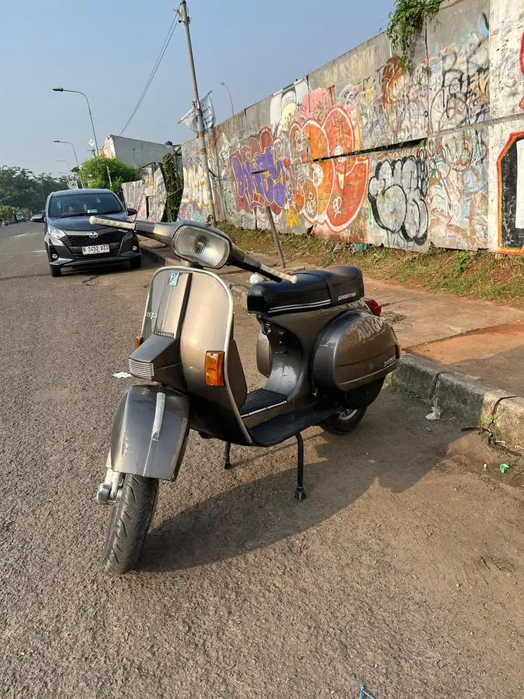 Vespa PX 1981 Dark Brown