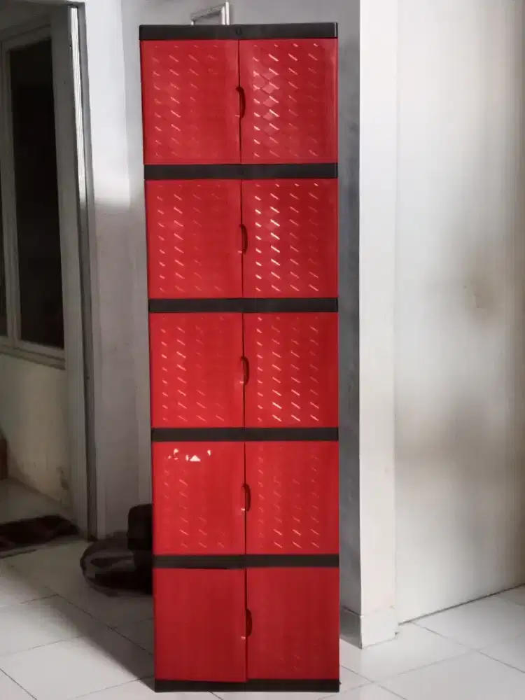 Lemari plastik merah 5 susun