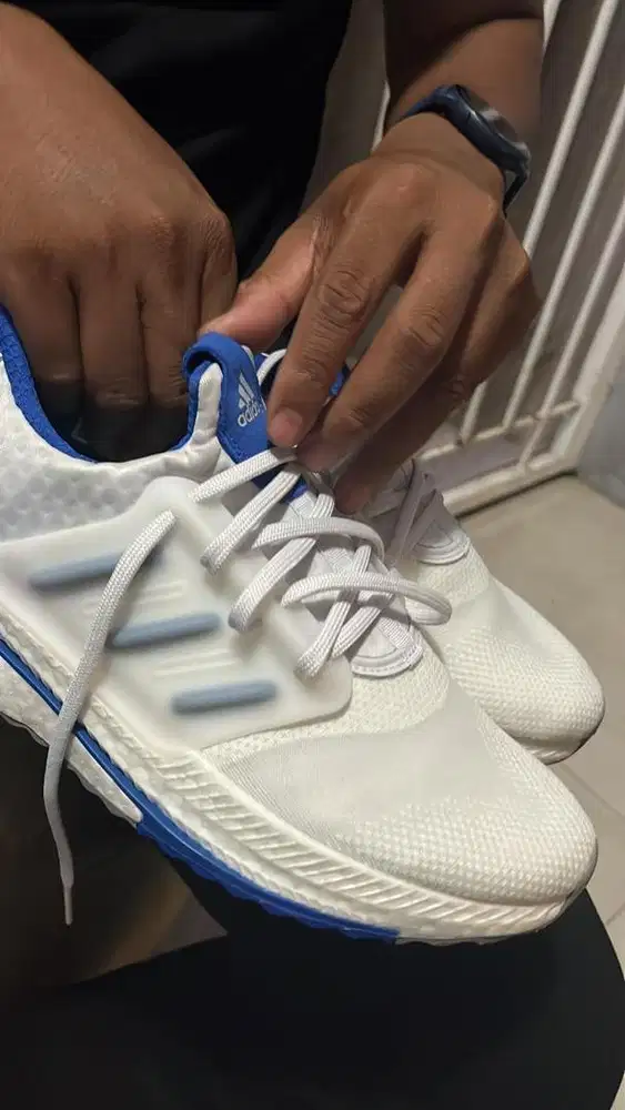 Sepatu Adidas preloved tapi New