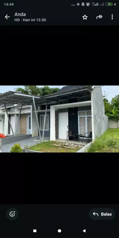 Rumah huk dengan tanah luas