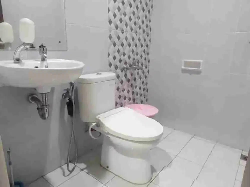 Dijual unit langka rumah di Cluster Green Ara residence Harapan Indah 2 Bekasi Barat