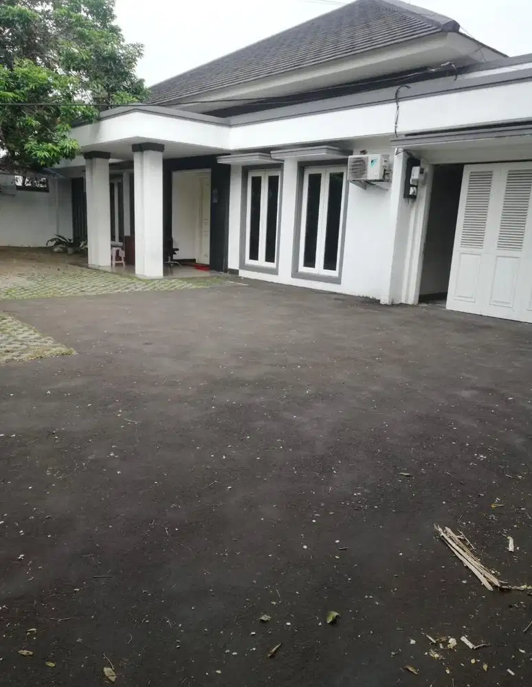 DIJUAL HANGAT RUMAH EXCLUSIVE DI KAWASAN ELITE KEMANG