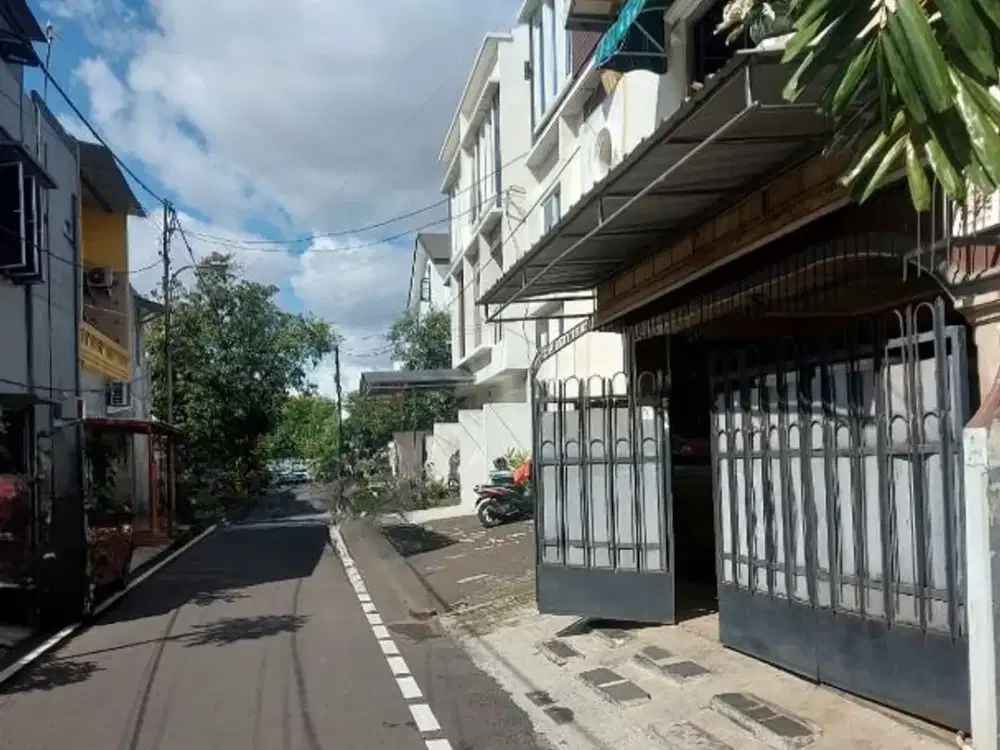 Rumah Murah 2 Lantai di Cempaka Putih JakarPusatta