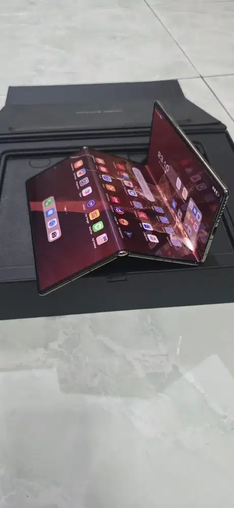 Huawei Mate XT Ultimate Design  16/ 1TB