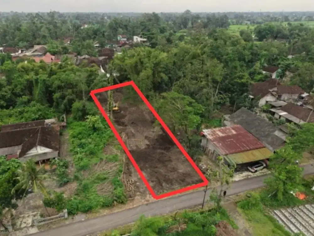 Tanah Mangku Jalan Aspal di Selomartani Kalasan