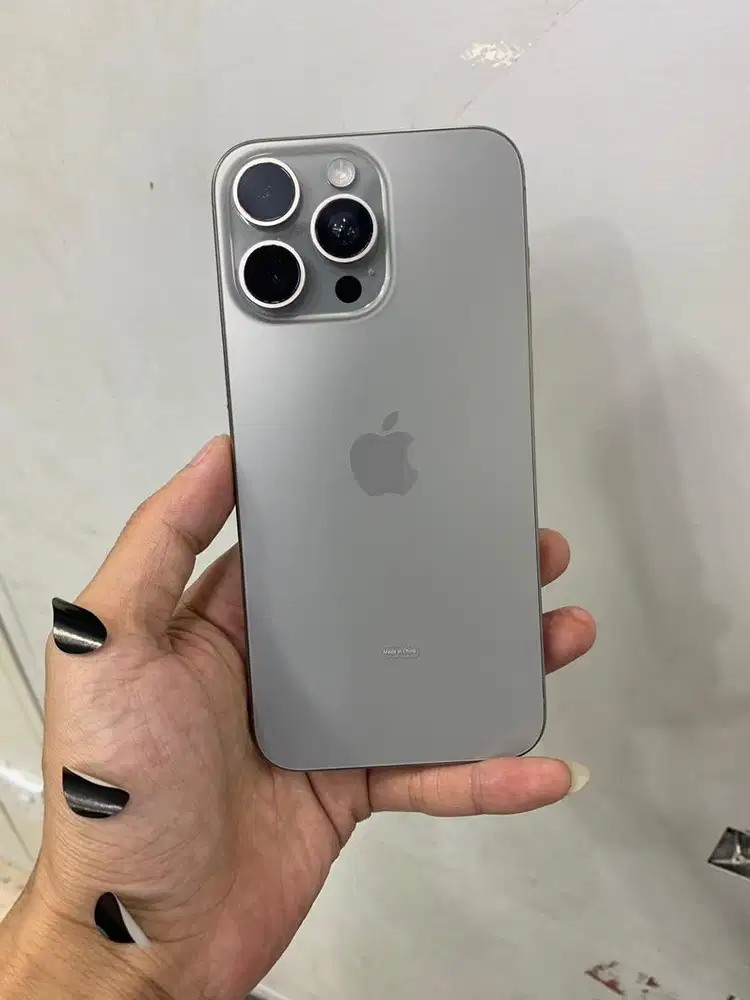 iPhone 15 Pro max 256GB resmi ex iBox