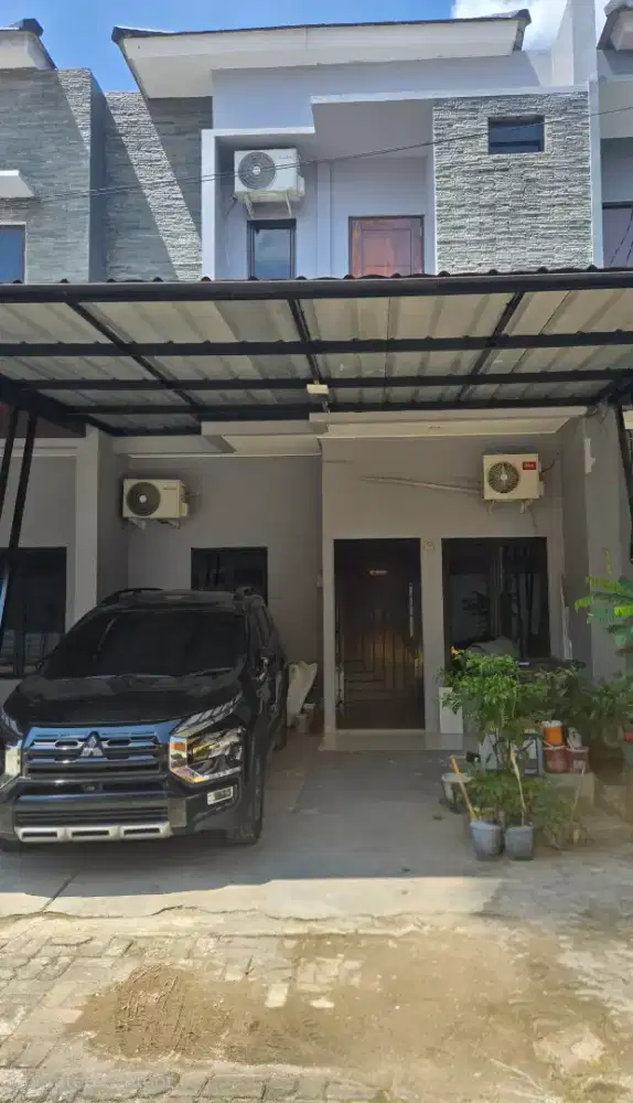 Disewakan rumah cluster 2 lantai 5 menit ke tol brigif