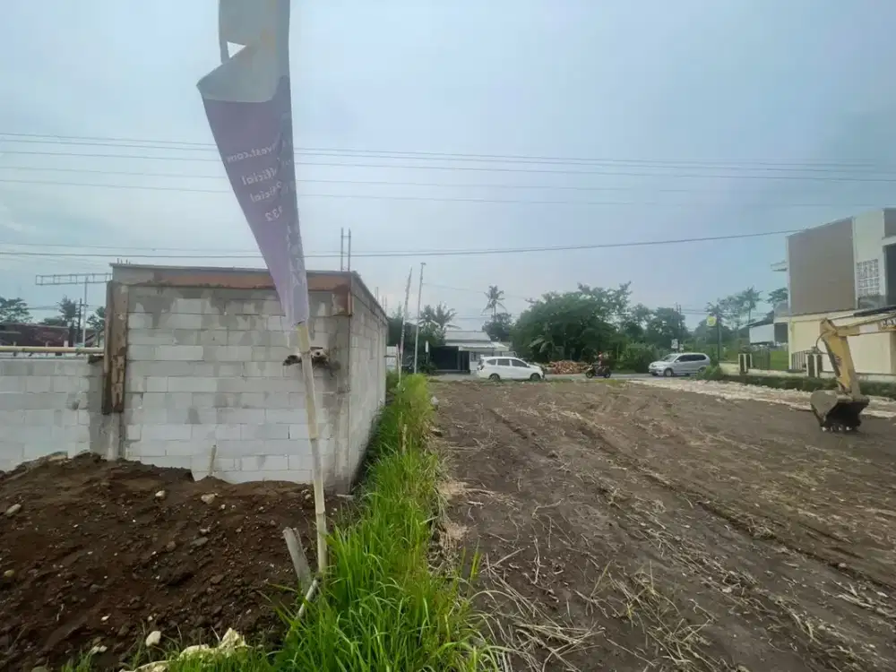 TANAH DEKAT JOMBOR SLEMAN STRATEGIS MANGKU JALAN RAYA