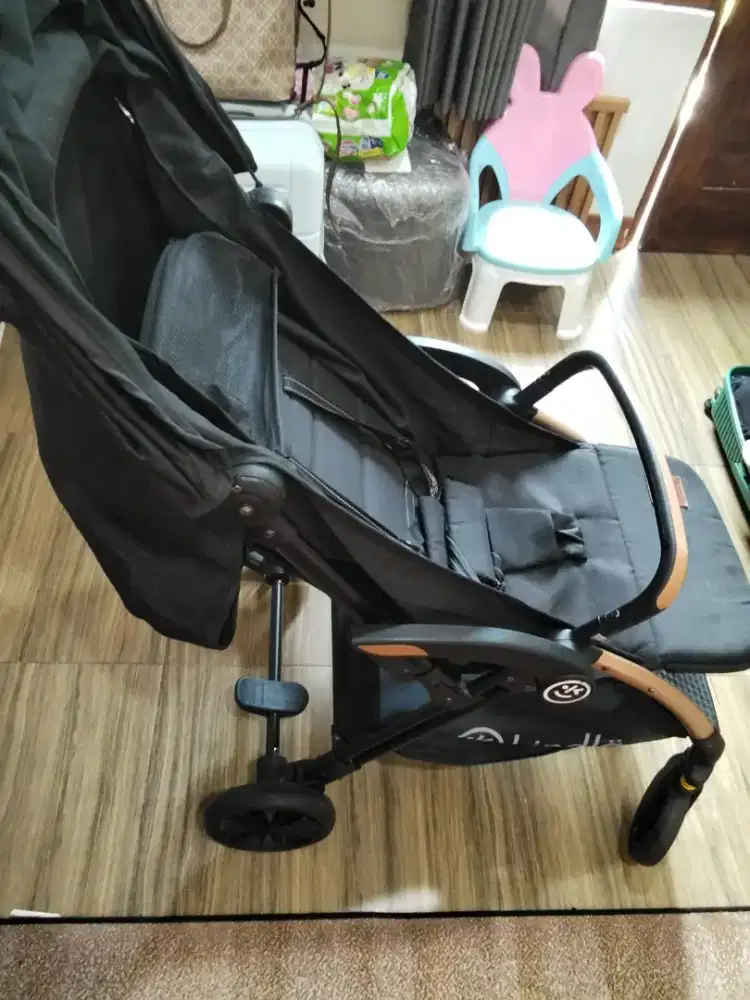 Jual stroller bekas masih bagus banget