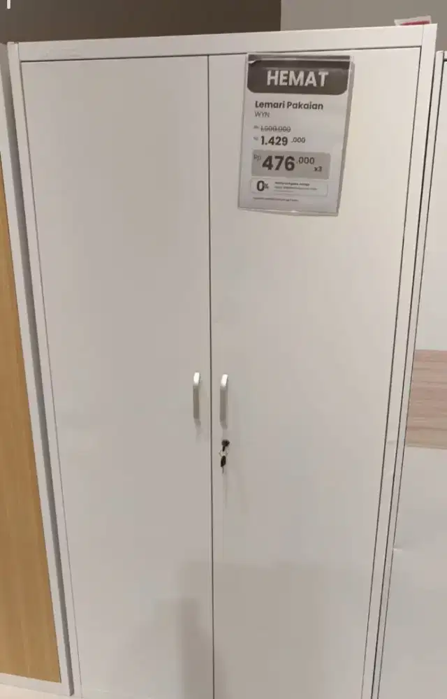 lemari pakaian besi murah
