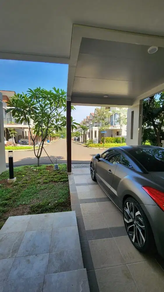 Di jual rumah 2 lantai siap huni di Podomoro