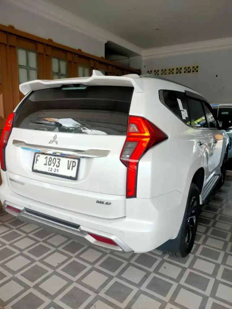 Pajero Sport Dakar sunroof 2024 bln 12 5rebu kilo