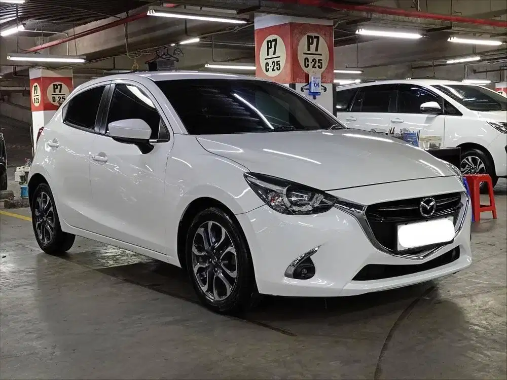 Mazda 2 R 1.5 AT Skyactiv 2017