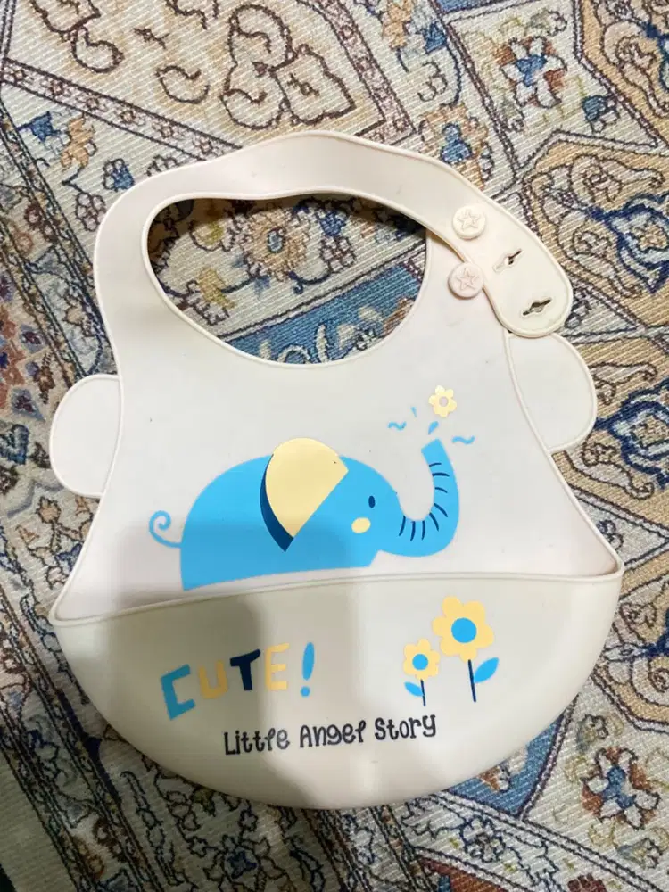 Apron celemek bayi mpasi warna pink