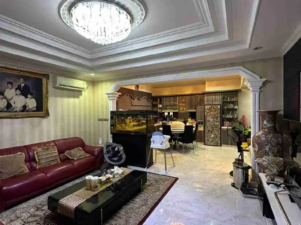 Rumah Hoek Pulomas Barat LT 465m² SHM – 4+2 KT, Dekat Gerbang Tol