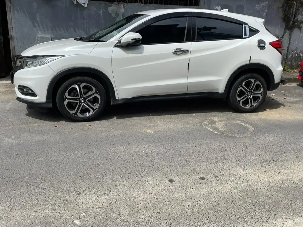 Honda HRV Putih Milik Sendiri