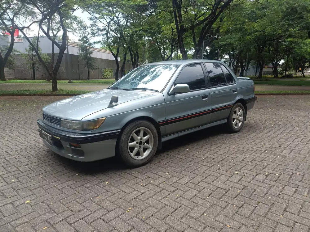 Mitsubishi Lancer 1991 Bensin
