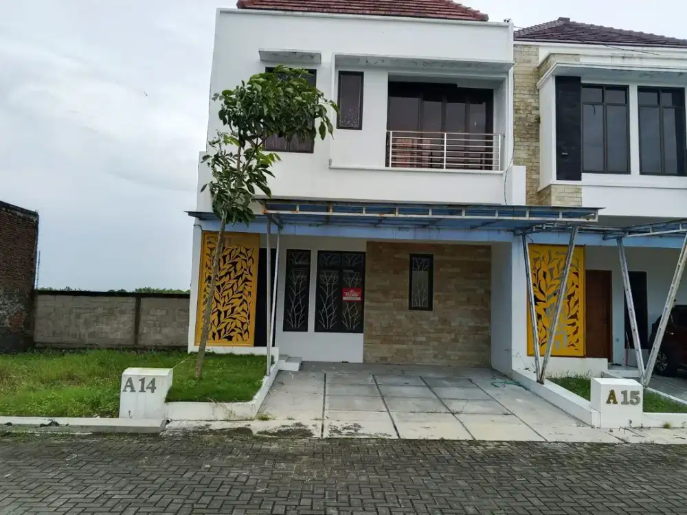 DIJUAL RUMAH TINGGAL 2 LANTAI TIDAK JAUH DARI SOLO DAN SOLO BARU