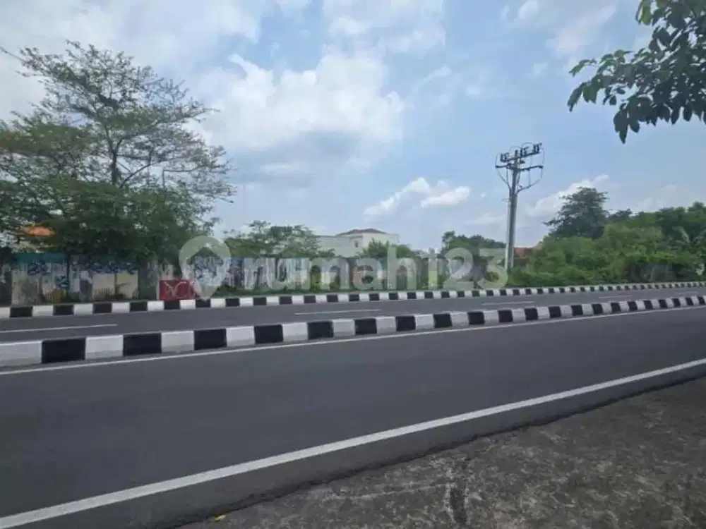 Dijual Lahan Zona  Kuning Super Strategis Lokasi Laweyan,Solo Luas 1,23 Hektar