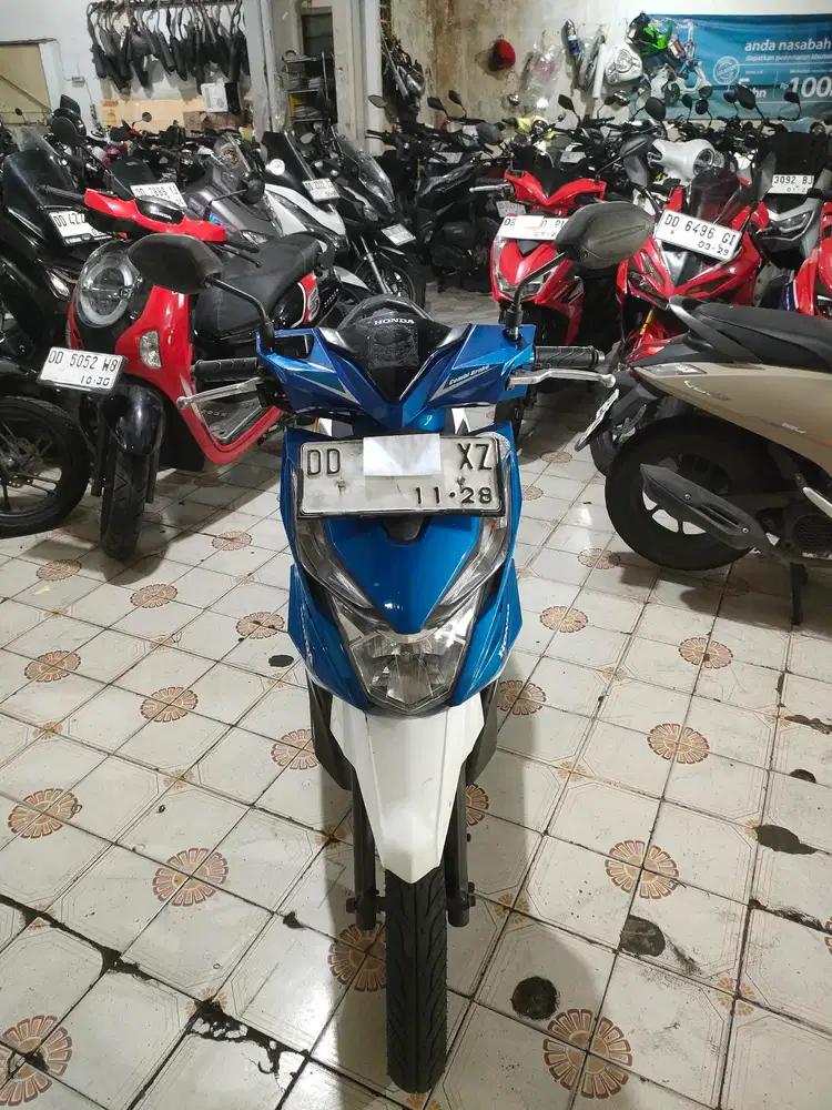 Honda beat eco 110cc 2018 biru putih