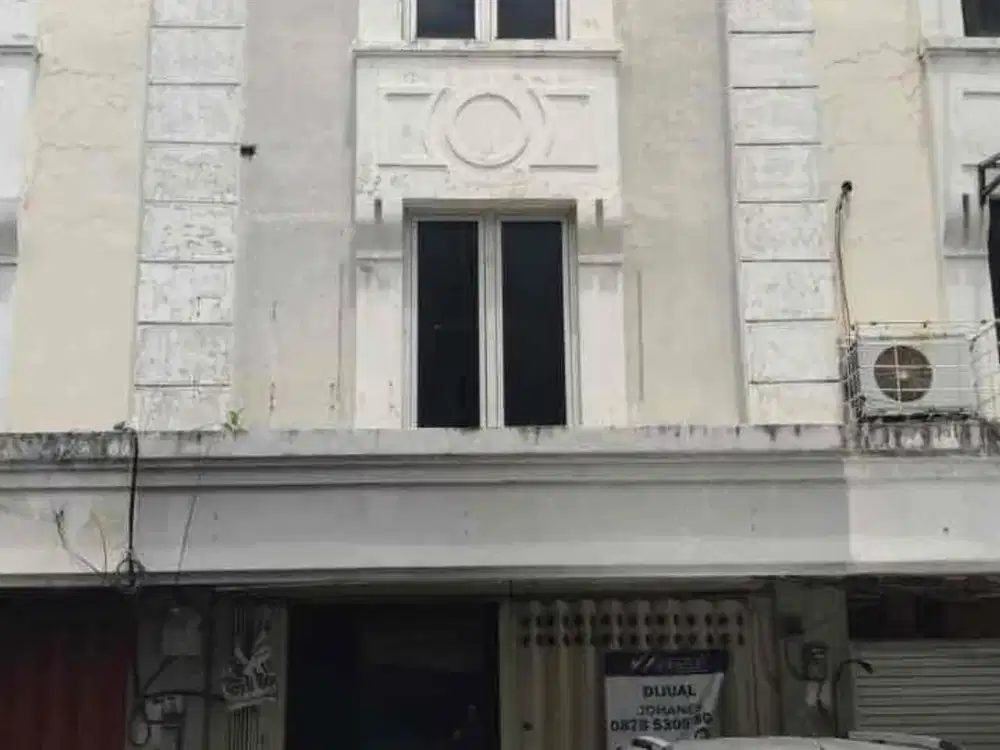 Disewakan ruko 4 lantai pusat kota surabaya kombes M duryat dekat basuki rahmat