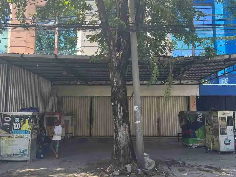 DI JUAL MURAH RUKO 3,5 PANTAI DI RAYA DUKUH KUPANG BARAT

Spesifikasi : 

Luas Tanah : 250m² 

Dimensi : 10 * 25

Luas Bangunan : 630m²

Kamar Tidur : 7

Kamar Mandi : 11

Listrik : 17600 Watt

Air : PDAM

Hadap : Barat

SHGB

Harga : 5.5 M Nego