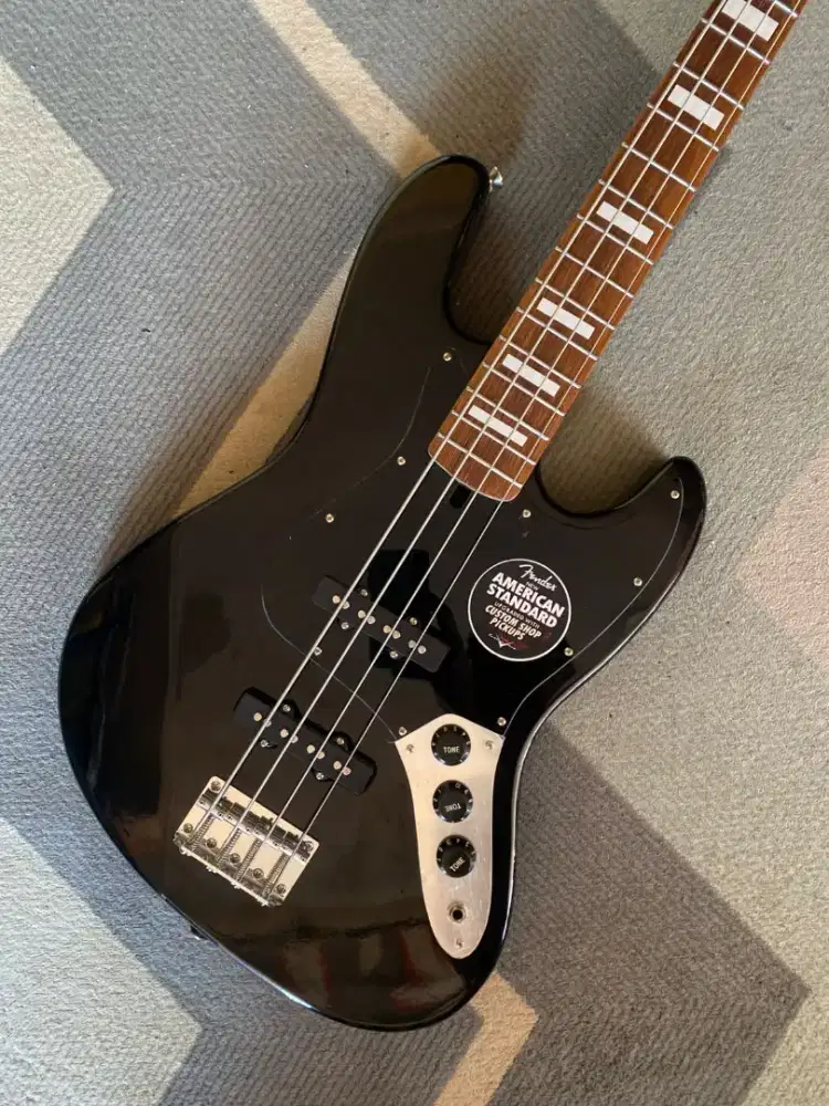 Bass 4string Model Jazz Bass black